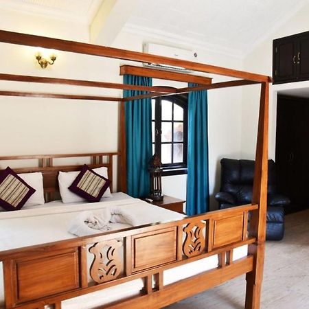 Grace Candolim Luxury Villa Exterior foto